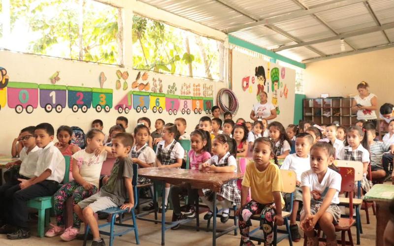 MARN capacita a 1,157 estudiantes de Petén sobre el Reglamento 164-2021