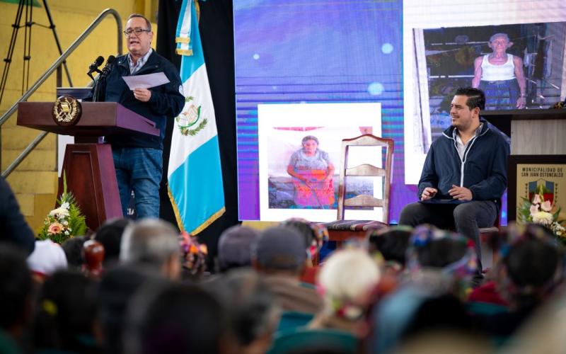 Presidente Alejandro Giammattei 