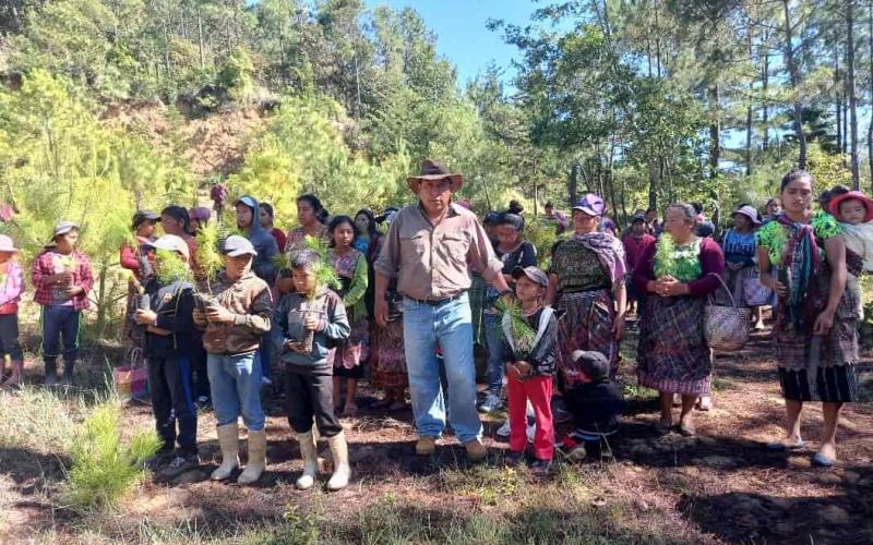 Reforestación del MARN llega a comunidades de Patzún, Chimaltenango
