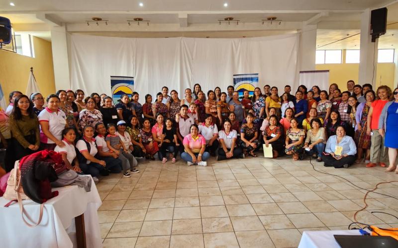 MARN promueve la educación y la gestión de los desechos en Congreso ambiental