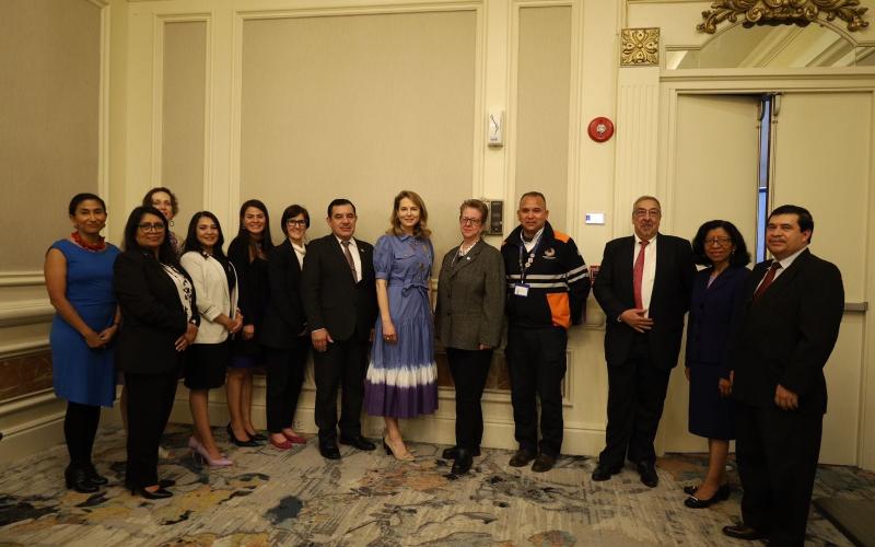 La Secretaria Presidencial de la mujer participó en una reunión de trabajo como invitada especial de la princesa Sarah Zeid de Jordania