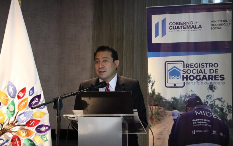 Ministro de Desarrollo Social