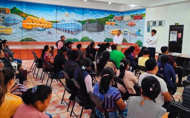 Empresarios de Chimaltenango participaron en la reunión. 