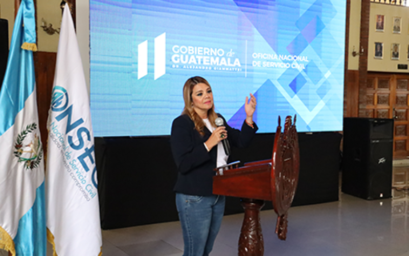 La Directora de ONSEC impartió una de las conferencias