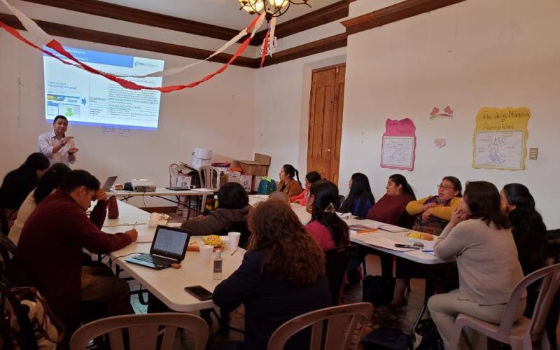 SEPREM llevó a cabo la reunión mensual de la Red de Direcciones Municipales de la Mujer en Quetzaltenango