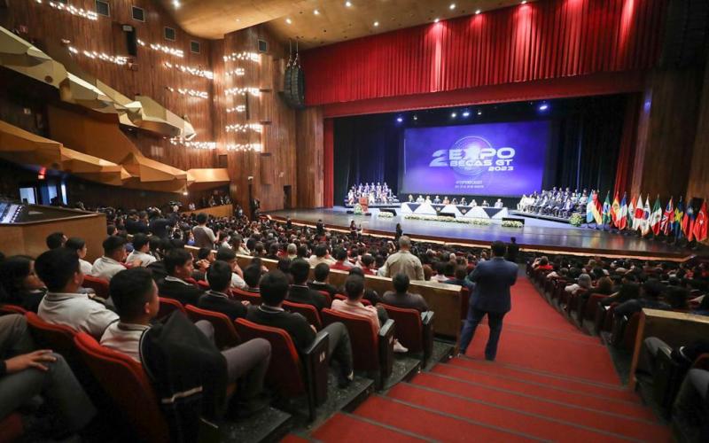 Lanzamiento de Expo Becas 2023 