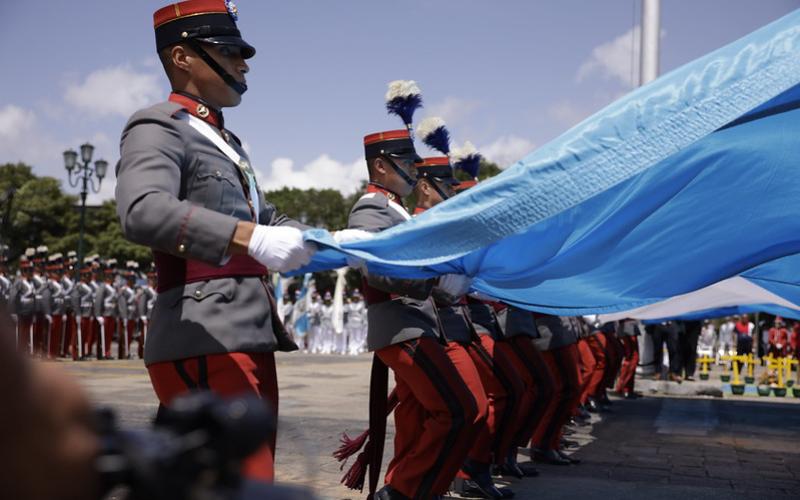 Izada de la bandera nacional