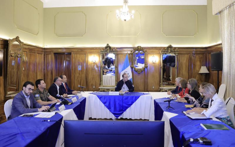 Reunión entre autoridades de Gobiernos y observadores electorales