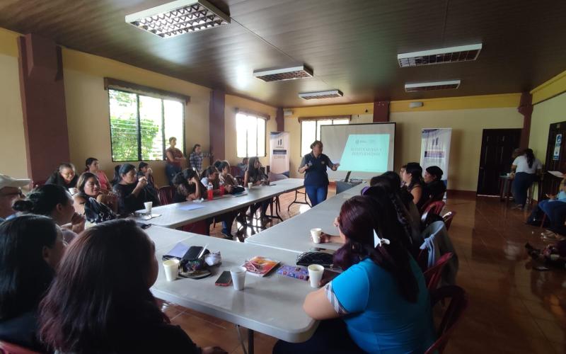 Emprendedores reciben capacitación sobre manipulación de alimentos en Baja Verapaz