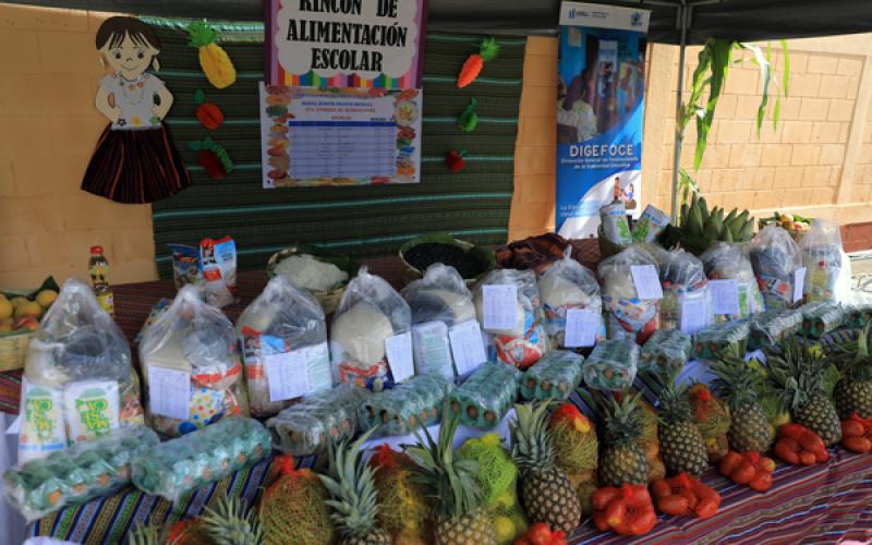 Más de 3.1 millones de estudiantes beneficiados por programa de alimentación escolar