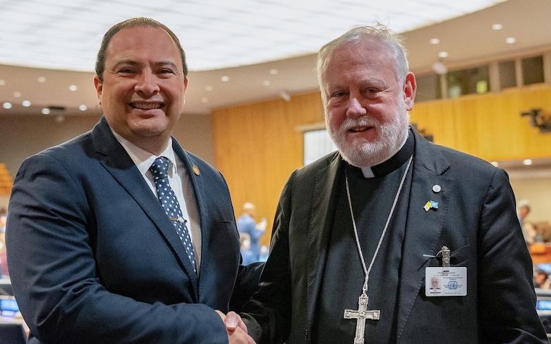 Canciller de Guatemala y secretario de Relaciones con los Estados de la Santa Sede dialogan sobre temas bilaterales y la situación de Ucrania 