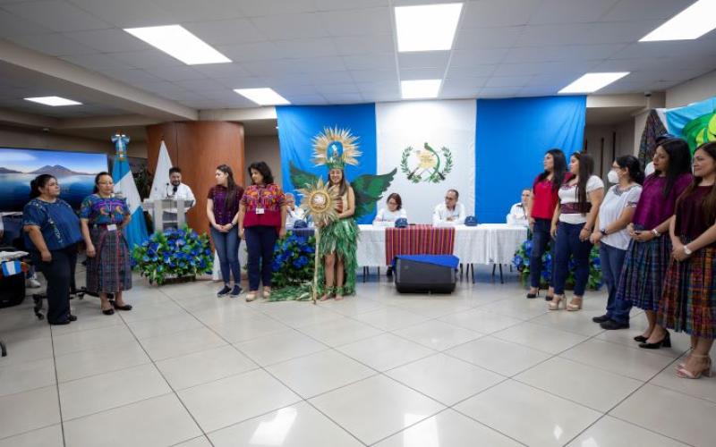 La ministra de Economía, Luz Pérez, presidió el evento.