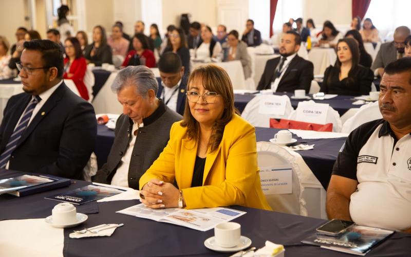 La Subsecretaria Presidencial de la Mujer Mónica Iglesias, participó como invitada al evento organizado por la Comisión Presidencial por la Paz y los Derechos Humanos