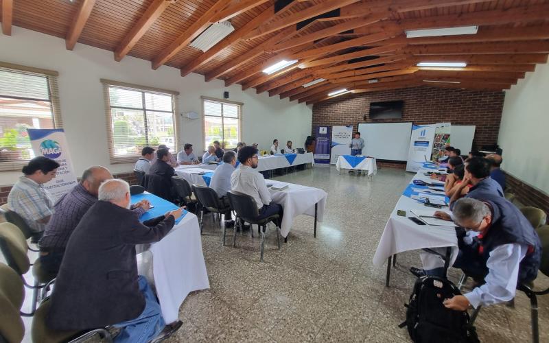 Empresarios apícolas participan en foro para fortalecer la cadena valor. 