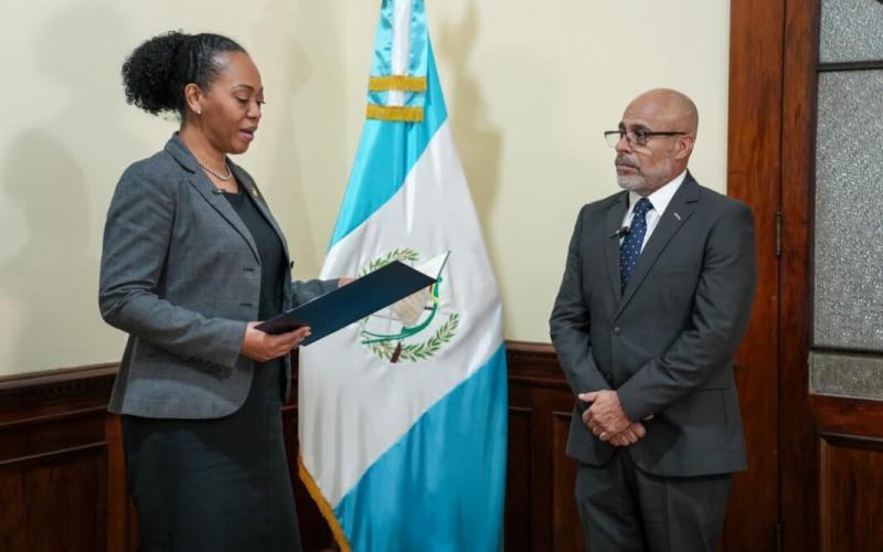 Asume nuevo ministro de Gobernación