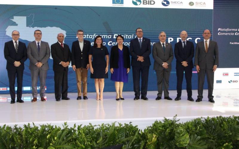 Autoridades de economía de Centroamérica.