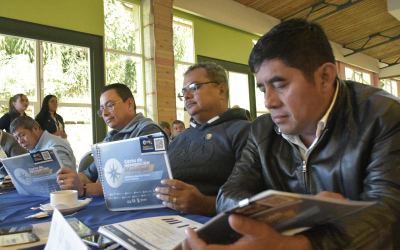 SCEP instruye a alcaldes electos de siete departamentos