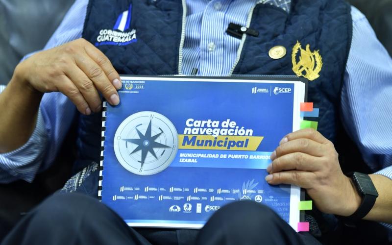 Invitan a alcaldes de Petén a participar en diplomado