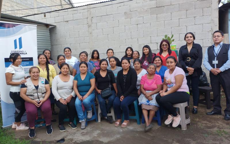 Emprendedores se capacitan sobre comercialización