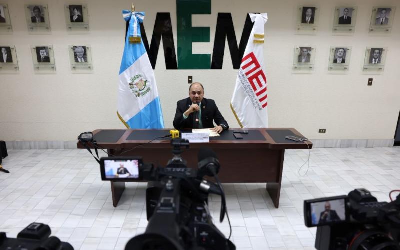 Manuel Arita, Ministro de Energía y Minas