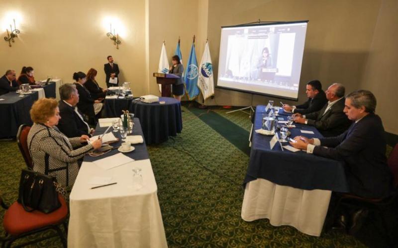 La ministra de Economía, Luz Pérez, durante su participación en el evento.
