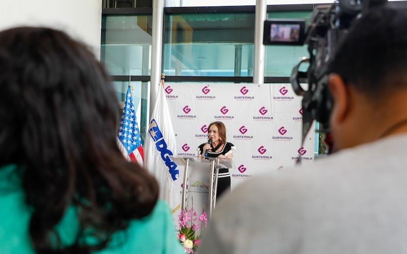 Autoridades del Minex participan en inauguración de nueva ruta aérea Guatemala - Los Ángeles 