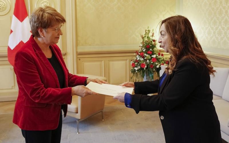 Embajadora de Guatemala presenta cartas credenciales en Suiza 