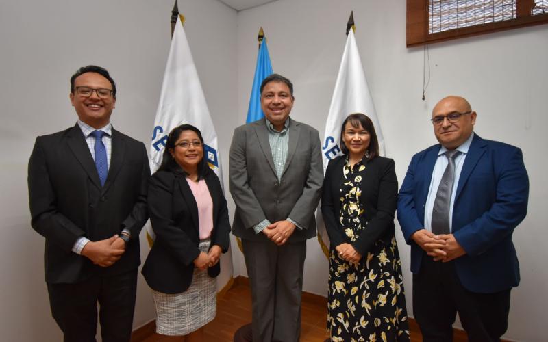 Fotografía oficial de nuevas autoridades de SEGEPLAN.