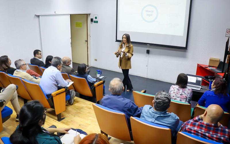 Senacyt presenta financiamiento para potenciar investigaciones en medio ambiente y la agricultura 