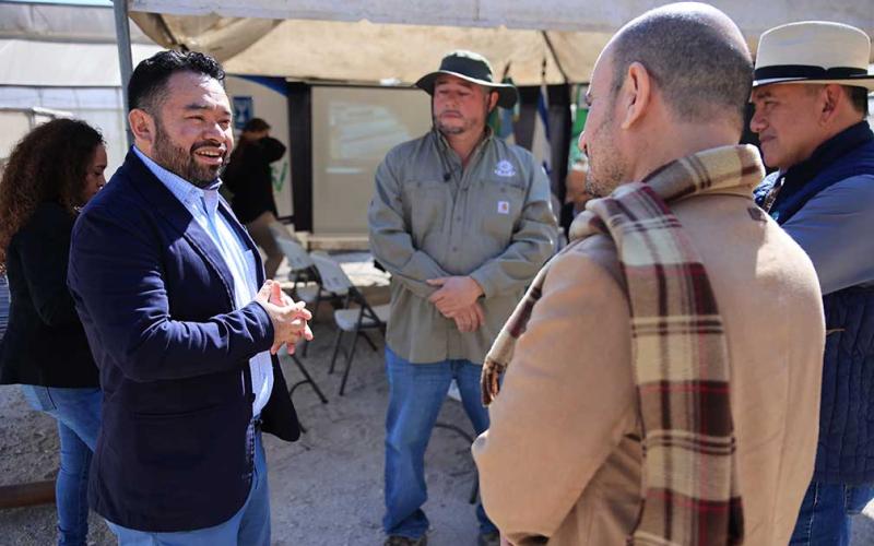 Capacitan agricultores para enfrentar el cambio climático