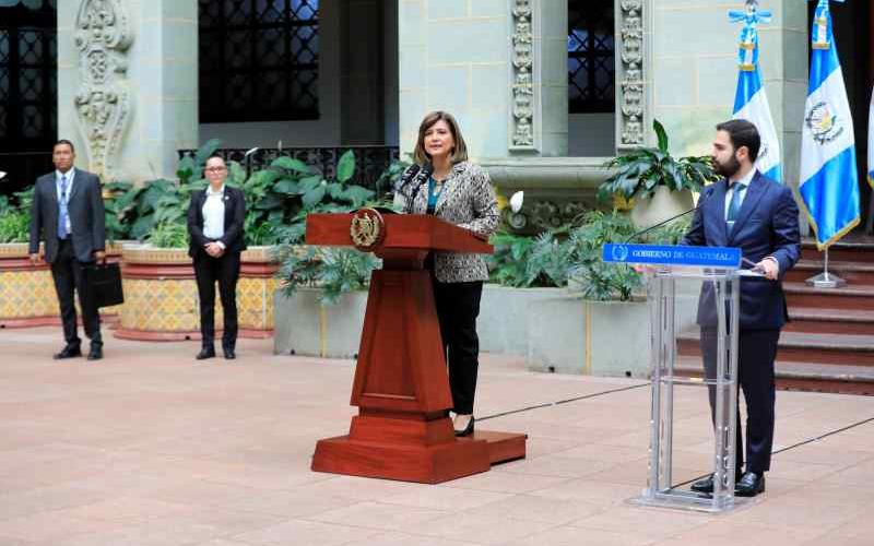 Conferencia de Prensa Presidenta en Funciones Karin Herrera y comisionado contra la Corrupción