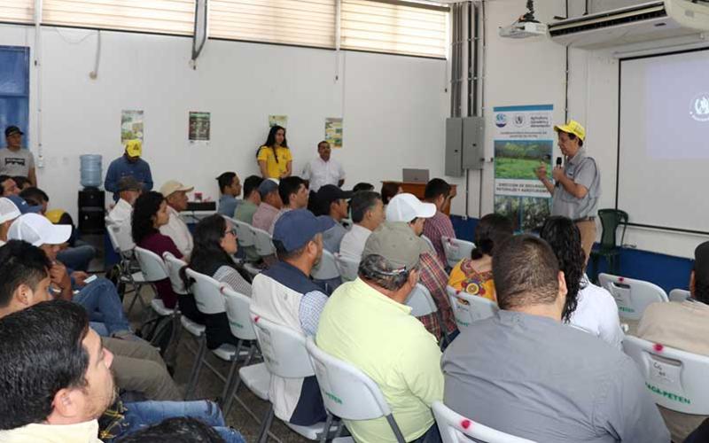 Personal del MAGA amplia sus conocimientos sobre incendios forestales