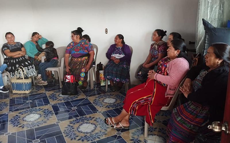 Productoras de chocolate de Olintepeque reciben capacitación