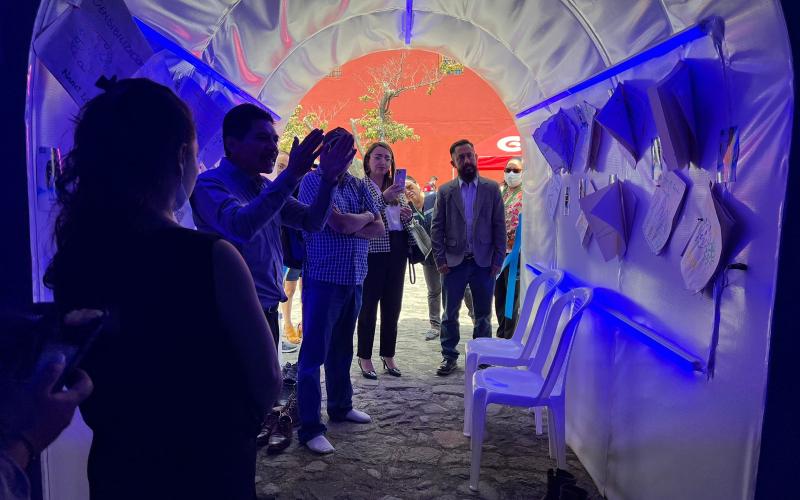 Sala interactiva se ubica en Antigua Guatemala.