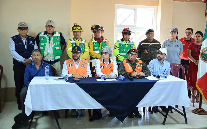 Suman esfuerzos para atención de animales en la emergencia del incendio forestal