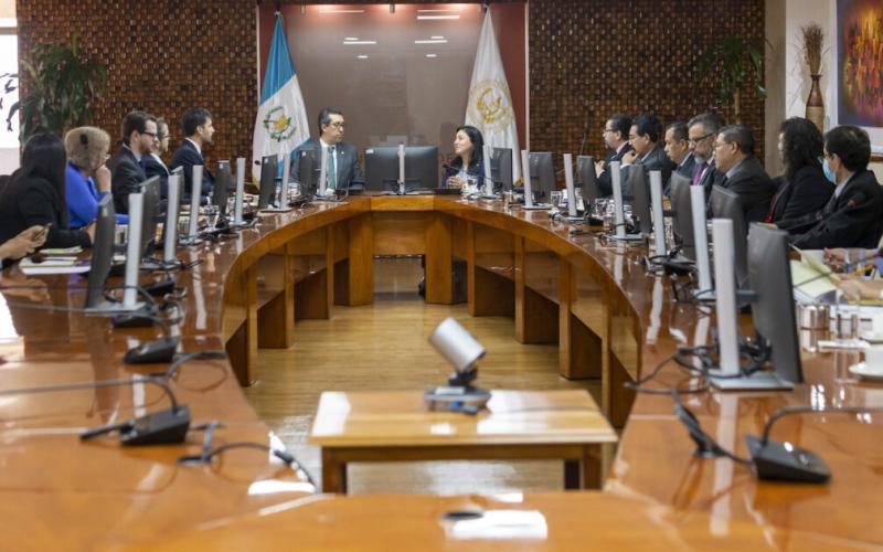 Reunión de autoridades con la calificadora Standard & Poor’s