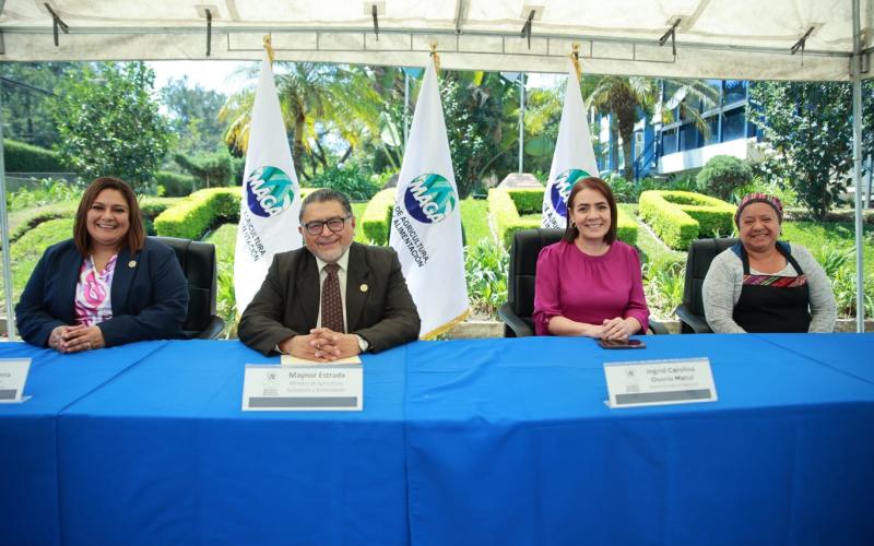 Reconocen a mujeres guatemaltecas cultivadoras de desarrollo