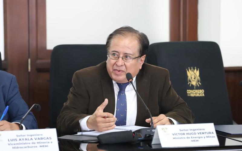 Ministro Ventura: “Es necesario hacer un esfuerzo para ordenar la casa y poner en congruencia las leyes petroleras y ambientales”