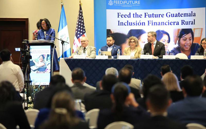 Agricultores podrán acceder a programa de inclusión financiera rural