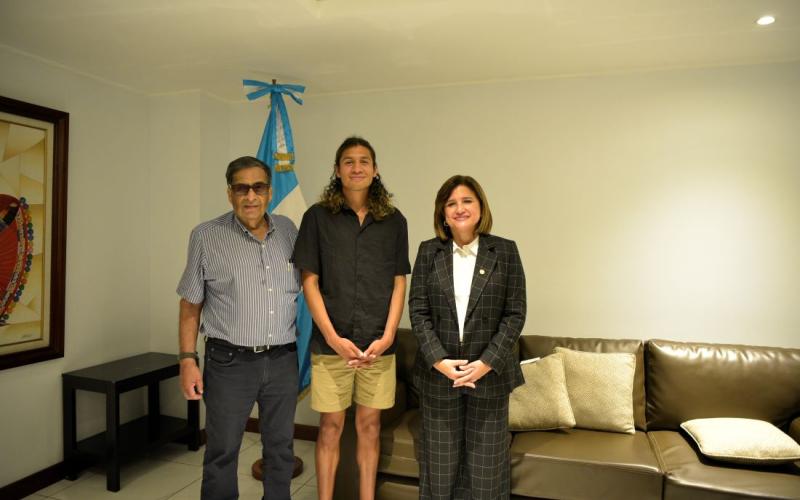 Vicepresidenta Karin Herrera