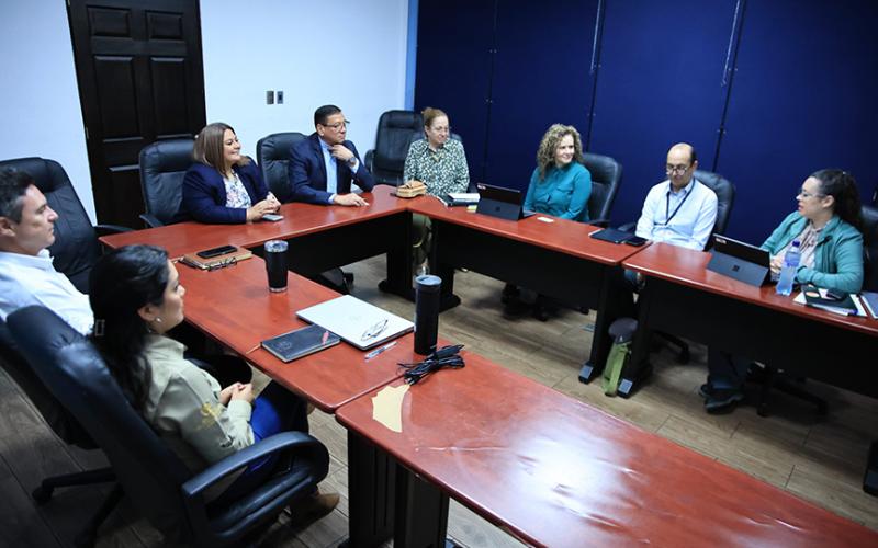 Evalúan procesos de inocuidad de alimentos en Guatemala