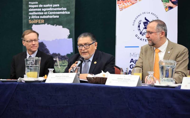 Guatemala inicia proyecto SoilFER para mejorar la productividad agrícola