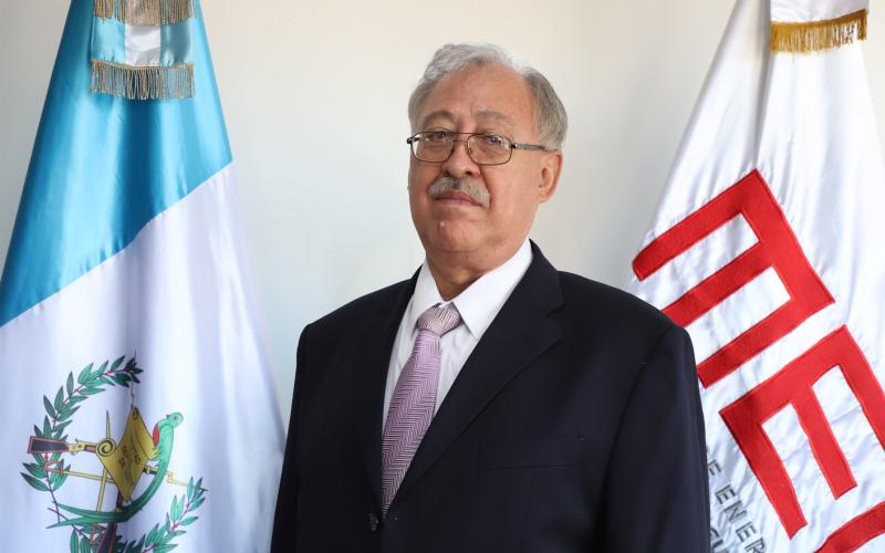 Asume Viceministro de Energía y Minas encargado del área energética