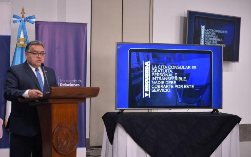 Vicecanciller Eduardo Antonio Escobedo