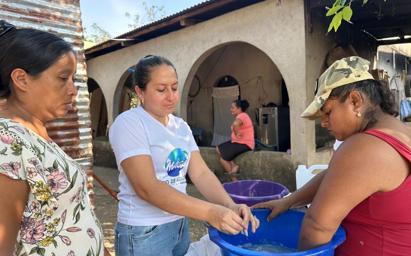 Fomentan elaboración de productos fabricados con plantas nativas en Petén