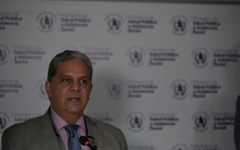 Óscar Cordon, Ministro de Salud 