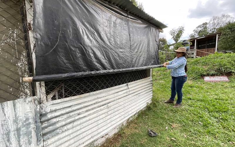 Proteja reservorios de agua y animales por la contaminación del aíre