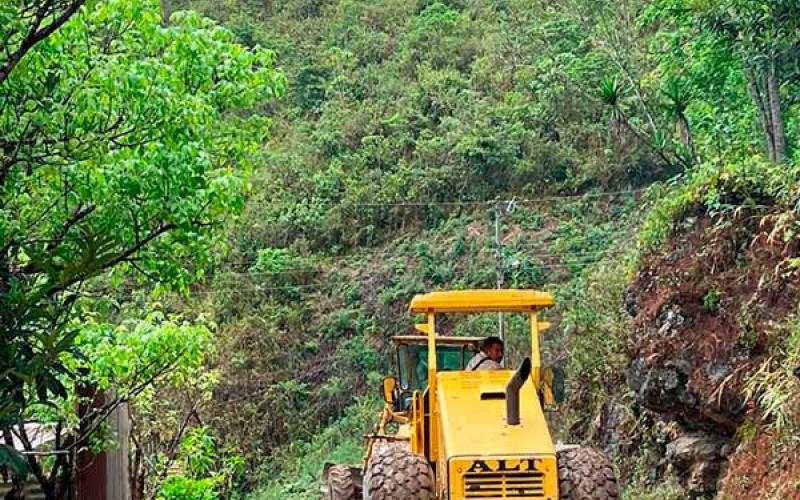 Caminos rurales en Chiquimula y Baja Verapaz 