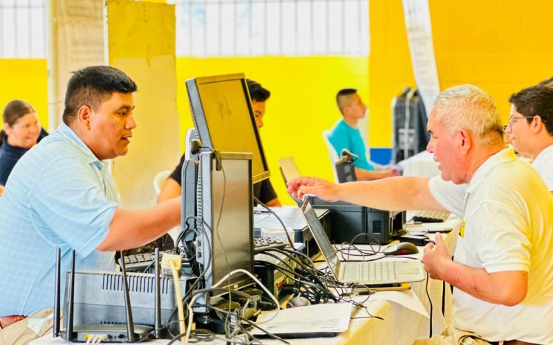 Más de treinta mil guatemaltecos beneficiados en las primeras seis Jornadas Móviles de Servicios integrados –JSMI-