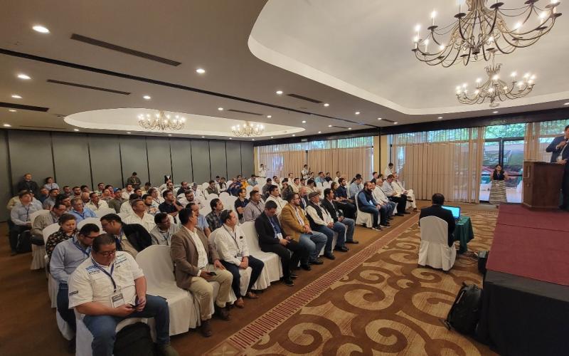 Exponen Política Nacional de Riego en Simposio de Recursos Hídricos de la Costa Sur